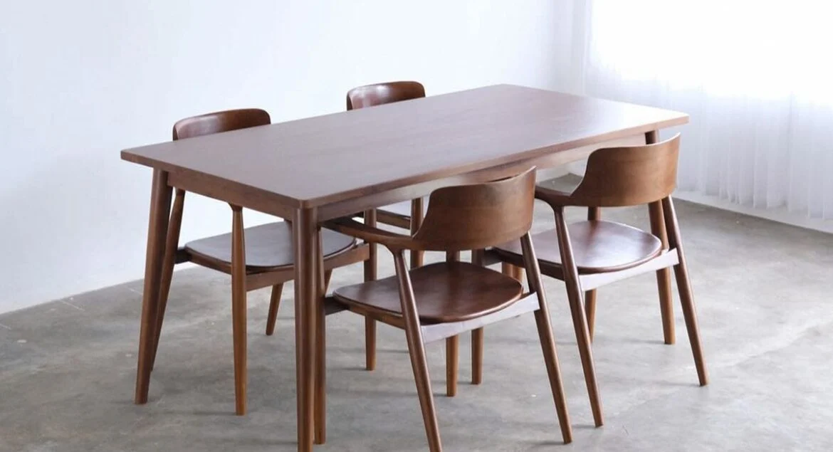 Set Meja Makan
